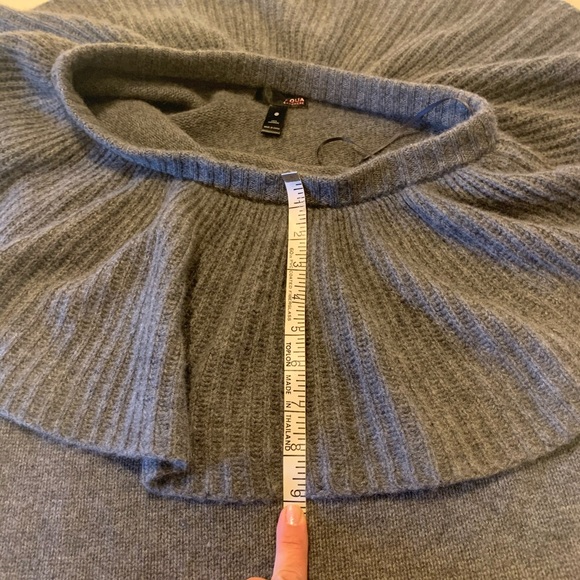 Aqua 100% cashmere grey sweater one sleeve XS - Picture 13 of 14